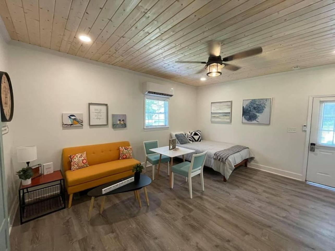 Beautifully Renovated Studio 2 Miles From Marina! Winchester Exteriör bild