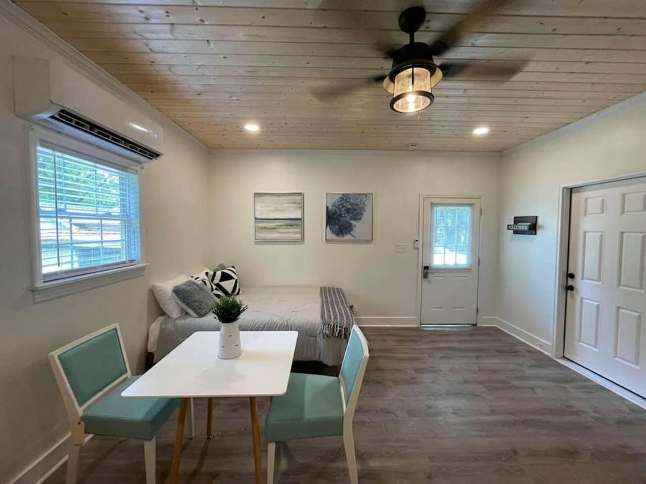 Beautifully Renovated Studio 2 Miles From Marina! Winchester Exteriör bild